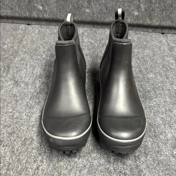 Chooka Black Ankle Boots with Red Accents - Picture 3 of 6